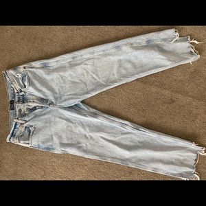 Abercrombie & Fitch High Rise light wash jean